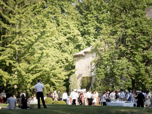 Chambres d'Hôtes Château Beaupré Saint-Laurent-des-Arbres Esterno foto